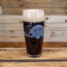 Load image into Gallery viewer, Leigh on Sea Brewery “Willi Becher” Pint glass