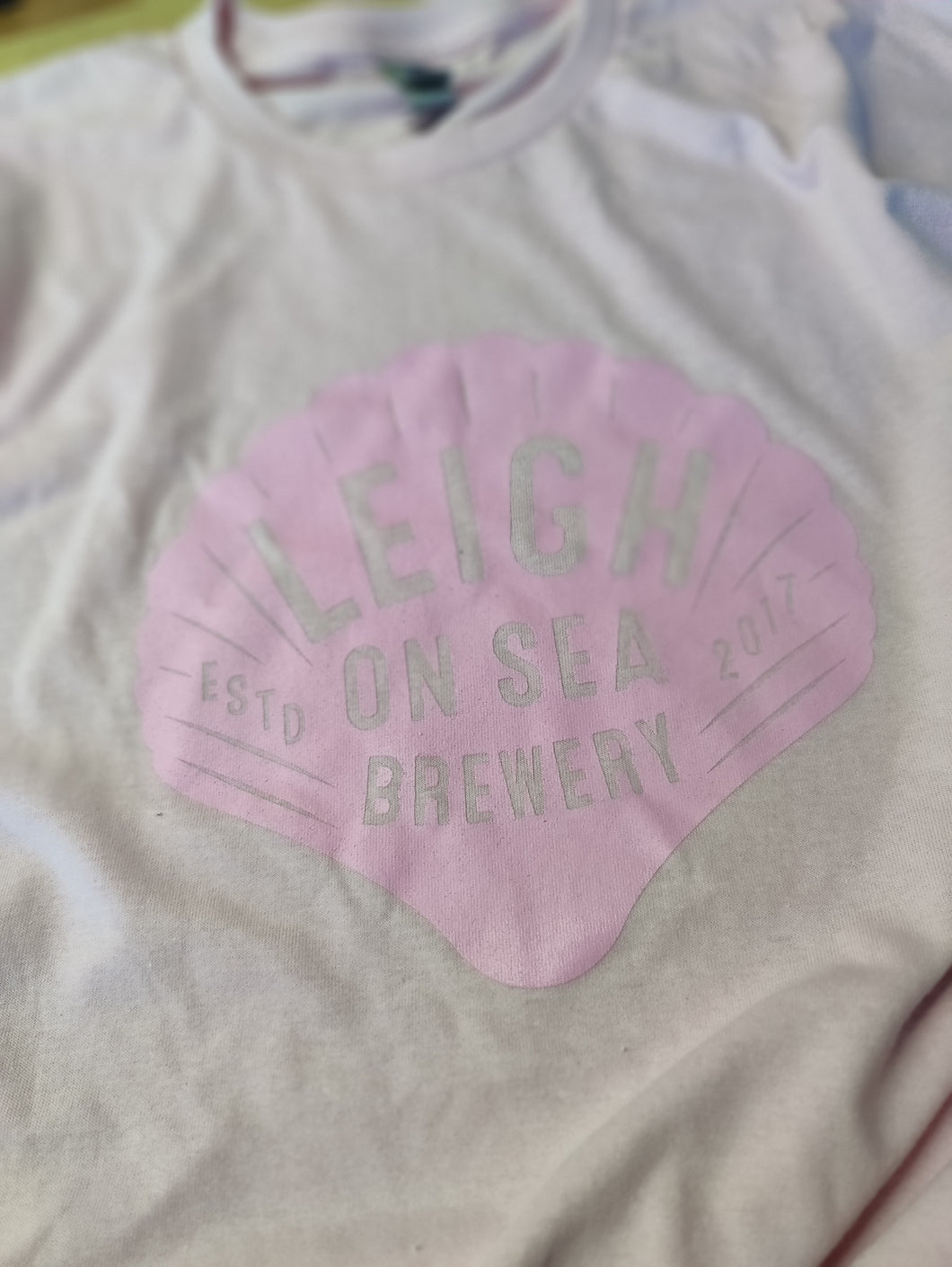 Leigh on Sea Brewery T-shirt - Pink