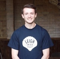 Load image into Gallery viewer, Leigh on Sea Brewery T-shirt - Navy Blue
